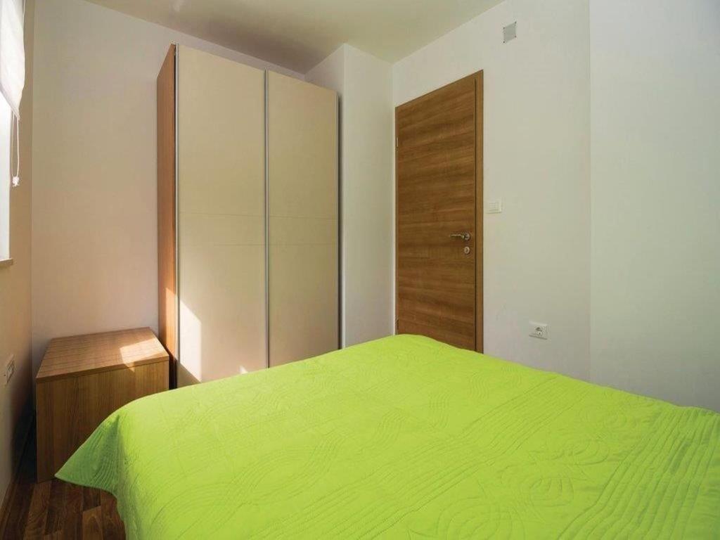 Apartments Grzic Porozina Exterior photo